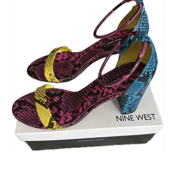 Nine West Yellow multi color texture pumps - Picture 2 of 5